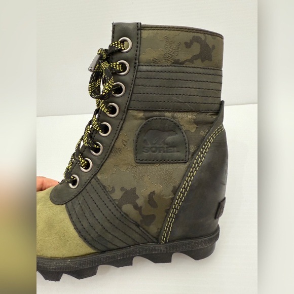 Sorel Lexie Green Camo Lace-Up Wedge Boots - 5.5 - Picture 3 of 14